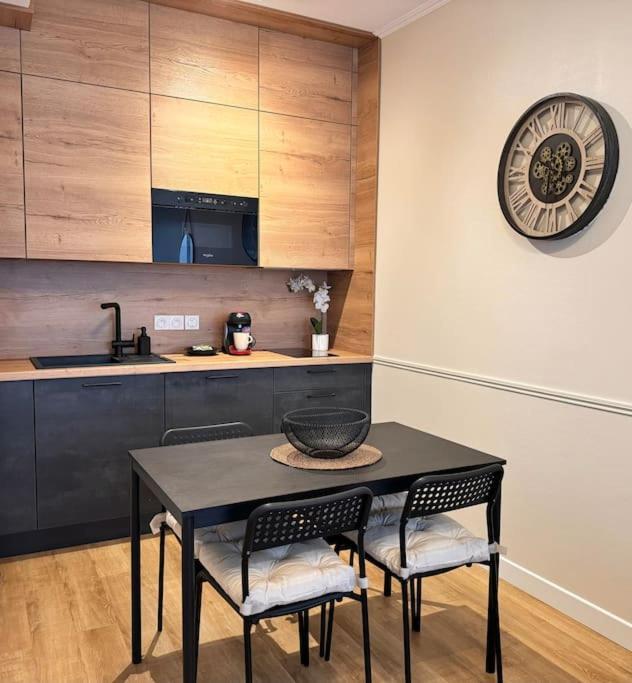 L'Orchidee - Netflix - Wi-Fi - Proche Centre Apartment Troyes Exterior foto